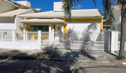 Casa com 4 dormitórios à venda, 220 m² por R$ 1.060.000,00 - Praia de Fora - Palhoça/SC