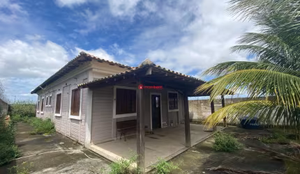 Casa em condomínio fechado com 4 quartos à venda na Rodovia Amaral Peixoto, Botafogo, São Pedro da Aldeia por R$ 280.000