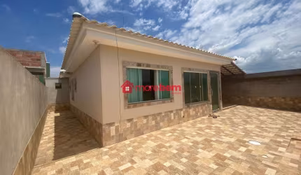 Casa em condomínio fechado com 3 quartos à venda na Rodovia Amaral Peixoto, 5001, São Mateus, São Pedro da Aldeia por R$ 330.000