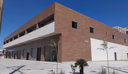 Ponto comercial com 22 salas para alugar na Rua Topázio, 200, Nova São Pedro, São Pedro da Aldeia, 200 m2 por R$ 5.000