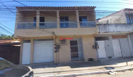 Casa com loja só R$220 mil