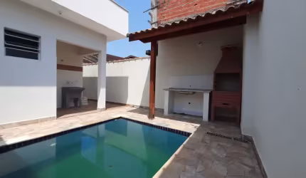 CASA NOVA NA PRAIA LADO PRAIA COM PISCINA E ÁREA GOURMET