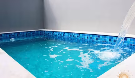 CASA NOVA LADO PRAIA COM PISCINA E CHURRASQUEIRA