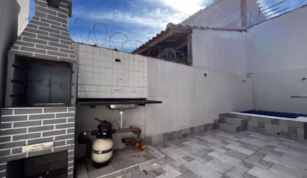 CASA NA PRAIA LADO PRAIA - 03 QUARTOS -  PISCINA E ÁREA GOURMET