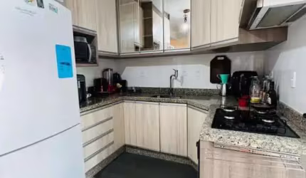 Geminado Impecável no Bairro Guanabara com 2 Quartos e 1 Suíte e Móveis Sob Medida
