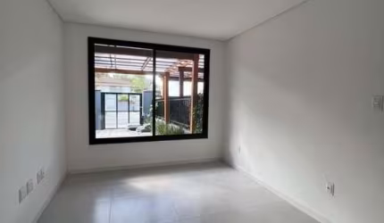 Casa Geminada no Bairro Anita Garibaldi, Joinville/SC - Modernidade e Conforto