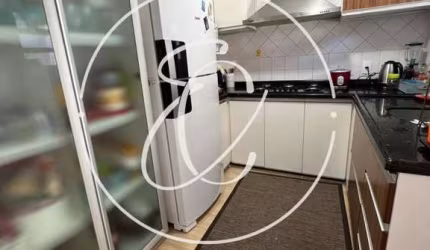 Casa Geminada em Condomínio Fechado à Venda no Bairro Anita Garibaldi, Joinville - SC