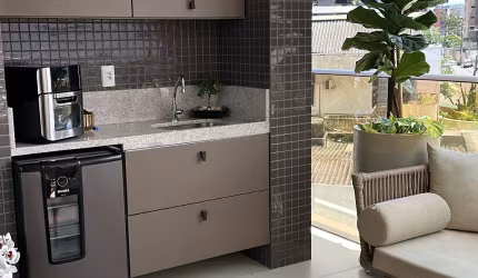 Apartamento de luxo, porteira fechada