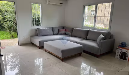 Casa de 2 quartos com amplo terreno e arvores frutíferas a Venda em uma ótima localização