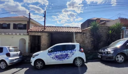 Casa para Venda em Itaquaquecetuba, Centro, 3 dormitórios, 1 suíte, 2 banheiros, 6 vagas