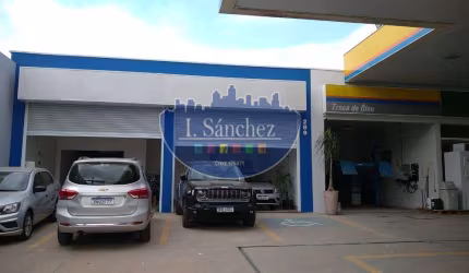 Salão Comercial para Locação em Itaquaquecetuba, Cuiabá, 2 banheiros, 3 vagas