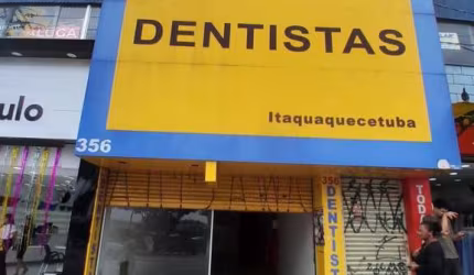 Salão Comercial para Locação em Itaquaquecetuba, Centro, 4 banheiros