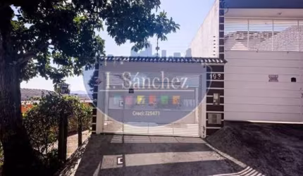 Casa para Venda em Arujá, Jardim Tupi, 2 dormitórios, 2 banheiros, 2 vagas