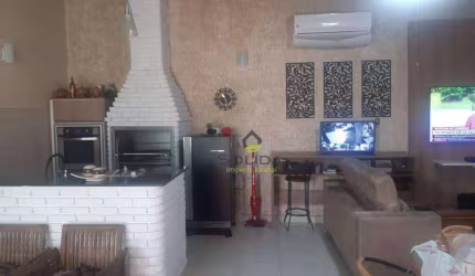 ÓTIMA Casa TÉRREA, com 3 Dormitórios, 2 Suites à VENDA, 210 m² por R$ 790.000 - Jardim das Tulipas - Jundiaí - SP.