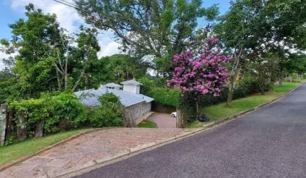 Casa com 4 dormitórios à venda, 320 m² por R$ 1.500.000,00 - Ville de Chamonix - Itatiba/SP
