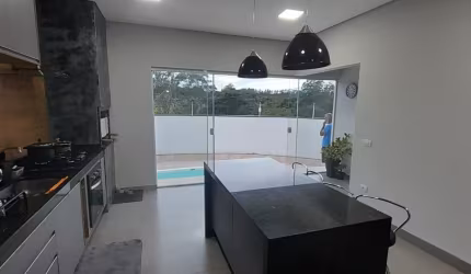 Excelente imóvel no Bairro Eucalipto / Salto - SP
