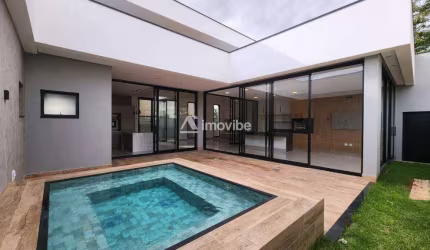 ** LINDA CASA CONDOMÍNIO PARA VENDA OU LOCAÇÂO **