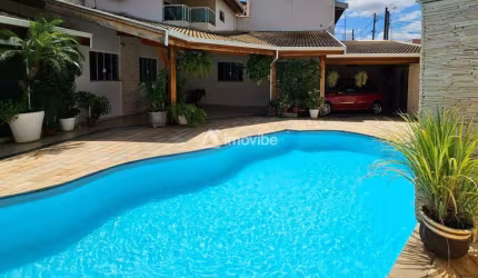 Linda residência com piscina e 03 Dormitórios sendo 01 suíte em Americana/SP.