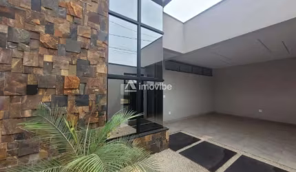 Casa à venda com 03 dormitórios Jardim Sousa Queiros em SBO-SP