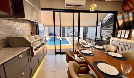 CASA EM CONDOMÍNIO: ELEGÂNCIA, TECNOLOGIA E ACABAMENTO DE ALTO PADRÃO.