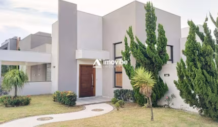 Casa de condomínio com 4 Quartos, 1 Sala com Ar Condicionado, 1 Cozinha, 3 Vagas Cobertas em Americana - SP