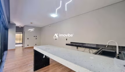 Casa com Piscina, 2 Dormitórios sendo 1 suíte no Jaguari em Americana/SP
