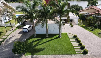 Encantadora Casa Mobiliada com 3 Suítes para Alugar