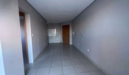 BELO APARTAMENTO DISPONÍVEL PARA ALUGAR NO CENTRO