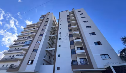 AMPLO APARTAMENTO DISPONIVEL PARA ALUGAR NO BAIRRO PARAISO