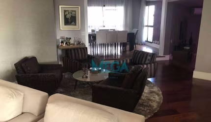 Para as famílias grandes! 360m², com varanda gourmet, na Vila Mascote!