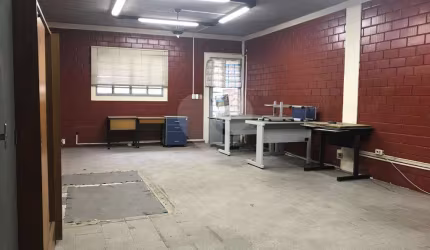 EXCELENTE SOBRADO COMERCIAL-PRÓXIMO AO METRO PRAÇA DA ARVORE