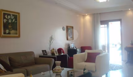 Casa Jardim França | 4 Suítes | 500m² | 4 Vagas | Espaço Gourmet | Boa Localização