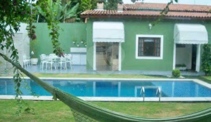 Sobrado de Altíssimo Padrão em Localização Nobre!!! Jardim Bibi Bairro Nobre Arborizado e Tranquilo!