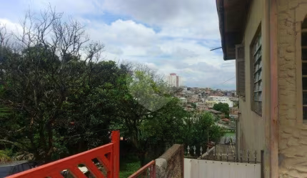 Terreno. 1640 metros quadrados. Casa Verde.