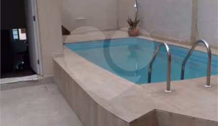 Casa Jardim França | 3 Dormitórios (1 Suíte) | 4 Vagas | 300m² | Espaço Gourmet | Piscina