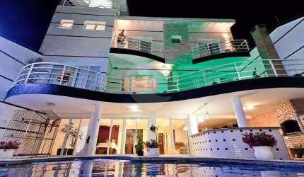 Sobrado Tremembé | 4 Suítes | 700m² | 3 Vagas | Espaço Gourmet e Piscina Privativas