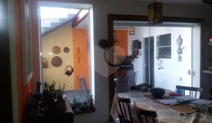 Casa à venda com ares da Serra da Cantareira