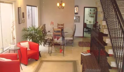 Sobrado com 3 quartos