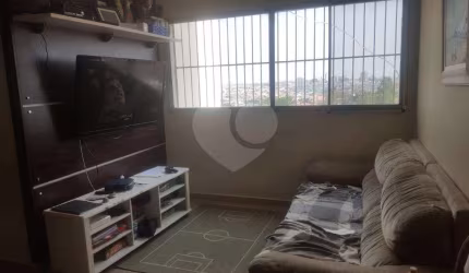 Apartamento à venda na Vila Mazzei com 76 m²
