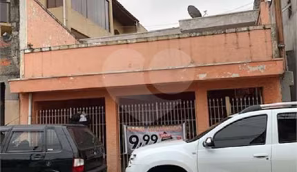 Casa com renda