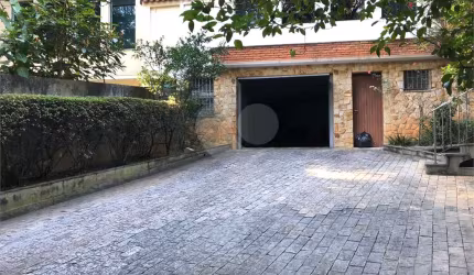 Casa Térrea Assobradada Barro branco 4 dorms 7 vagas