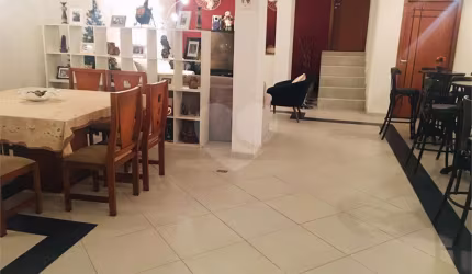 Ótimo sobrado para venda com 270 m² a 1,5km do Shopping Metrô Tucuruvi