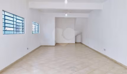 Prédio em Santana de esquina e dois andares. INVESTIDORES