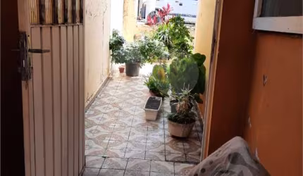 Casa com espaço Precisa de reforamas