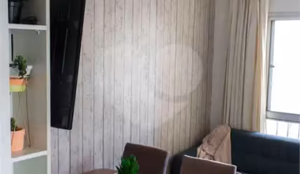 Apartamento a 300 metros do metrô linha 1 azul