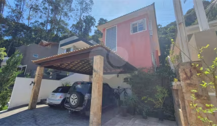 Sobrado Jardim Itatinga