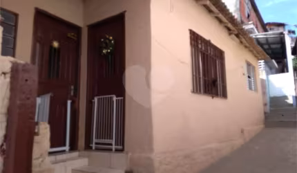 Terreno Enorme com duas casas na Casa Verde