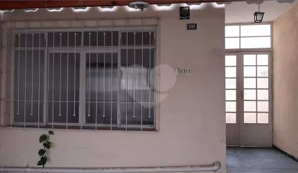 Casa a venda na Vila Galvão, com 3 quartos , 2 vagas de garagem . Próximo ao Lago dos Patos
