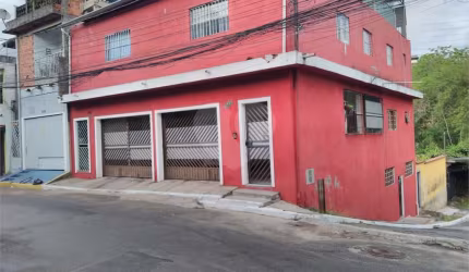 Quatro casas Otimas, Todas com entrada individual, novas , nada para fazer