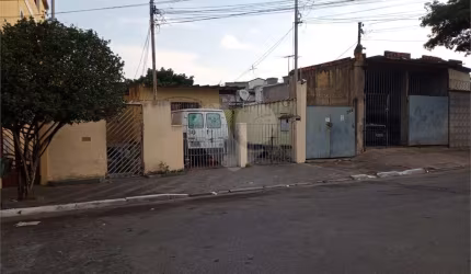 Terreno na Vila Maria 8,3m frente X 33m fundos